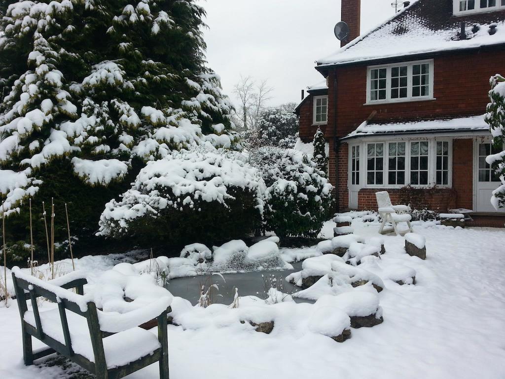 Rosemead Guest House Claygate Esterno foto